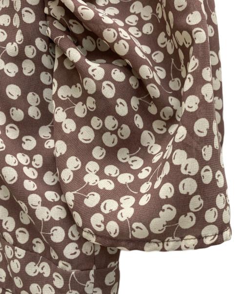 HER LIP TO（ハーリップトゥ）Her lip to (ハーリップトゥ) Cherry Pattern Cache-Coeur One-Piece ブラウン サイズ:Mの古着・服飾アイテム