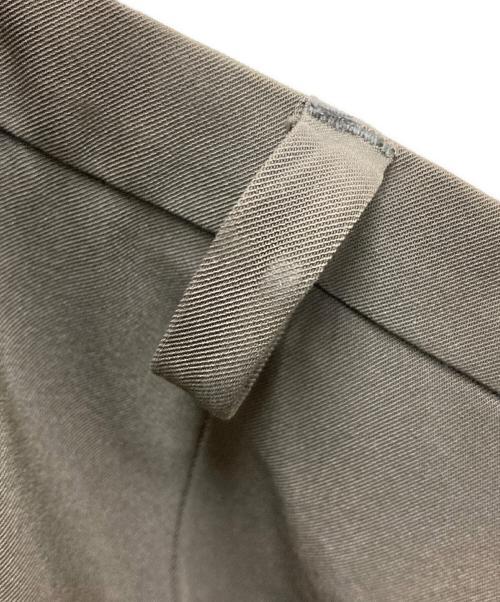 PRADA（プラダ）PRADA (プラダ) ナイロンスラックス ブラウン サイズ:SIZE 42(レディースサイズ)の古着・服飾アイテム