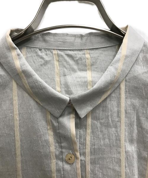 Hella（ヘラ）Hella (ヘラ) linen stripe shirt グレー サイズ:ｆreeの古着・服飾アイテム