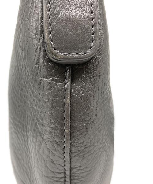 HIROFU（ヒロフ）HIROFU (ヒロフ) レザーショルダーバッグ グレーの古着・服飾アイテム