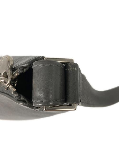 HIROFU（ヒロフ）HIROFU (ヒロフ) レザーショルダーバッグ グレーの古着・服飾アイテム