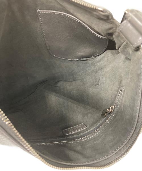 HIROFU（ヒロフ）HIROFU (ヒロフ) レザーショルダーバッグ グレーの古着・服飾アイテム
