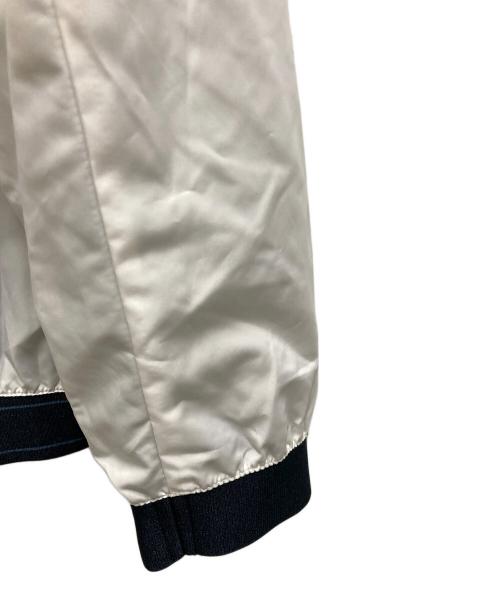 ARMANI EXCHANGE（アルマーニ エクスチェンジ）ARMANI EXCHANGE (アルマーニ エクスチェンジ) ナイロンジャケット ホワイト サイズ:Mの古着・服飾アイテム