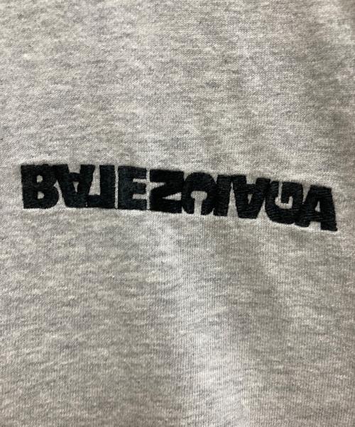 BALENCIAGA（バレンシアガ）BALENCIAGA (バレンシアガ) ターンロゴプリントTシャツ グレー サイズ:3の古着・服飾アイテム