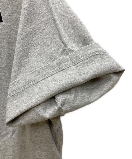 BALENCIAGA（バレンシアガ）BALENCIAGA (バレンシアガ) ターンロゴプリントTシャツ グレー サイズ:3の古着・服飾アイテム