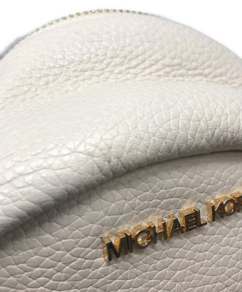 MICHAEL KORS（マイケル・コース）MICHAEL KORS (マイケルコース) ERIN SMALL BACKPACK ベージュの古着・服飾アイテム