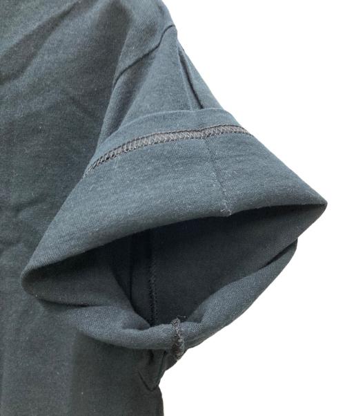 UNDERCOVER（アンダーカバー）UNDERCOVER (アンダーカバー) UロゴプリントTシャツ ブラック サイズ:Ⅿの古着・服飾アイテム