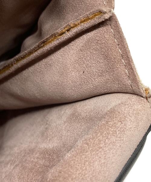 J.W.ANDERSON（ジェイダブリューアンダーソン）J.W.ANDERSON (ジェイダブリューアンダーソン) ピアスムートンライクワンショルダーバッグ ブラウンの古着・服飾アイテム