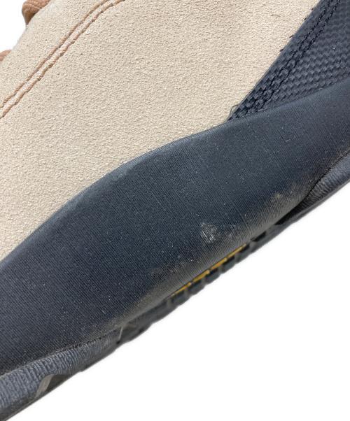 KEEN（キーン）KEEN (キーン) ジャスパー ウォータープルーフ 防水スニーカー ベージュ サイズ:US 8の古着・服飾アイテム