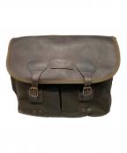 Barbourバブアー）の古着「ショルダーバッグ WAX LEATHER TARRAS」｜ブラウン×カーキ