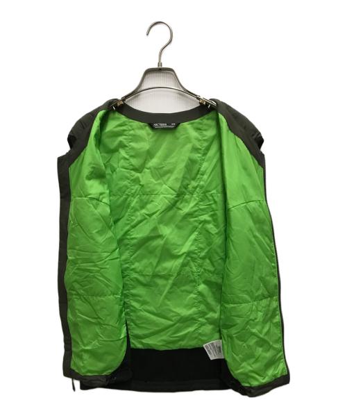 ARC'TERYX（アークテリクス）ARC'TERYX (アークテリクス) SYSTEM A CHEXA HYBRID VEST グレー サイズ:Mの古着・服飾アイテム