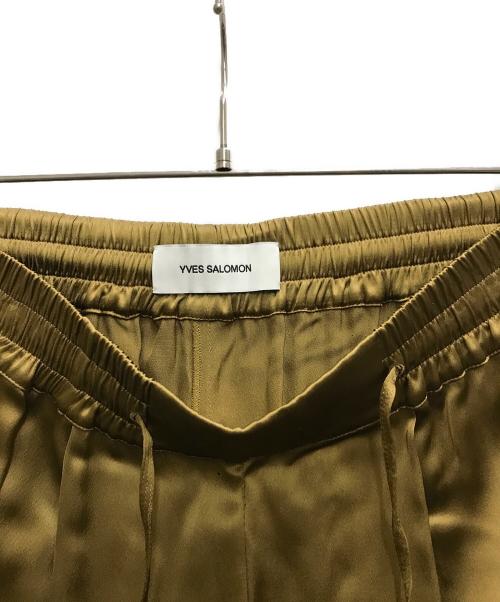 yves salomon（イヴサロモン）YVES SALOMON (イヴサロモン) サテンカーゴパンツ ブラウン サイズ:34の古着・服飾アイテム