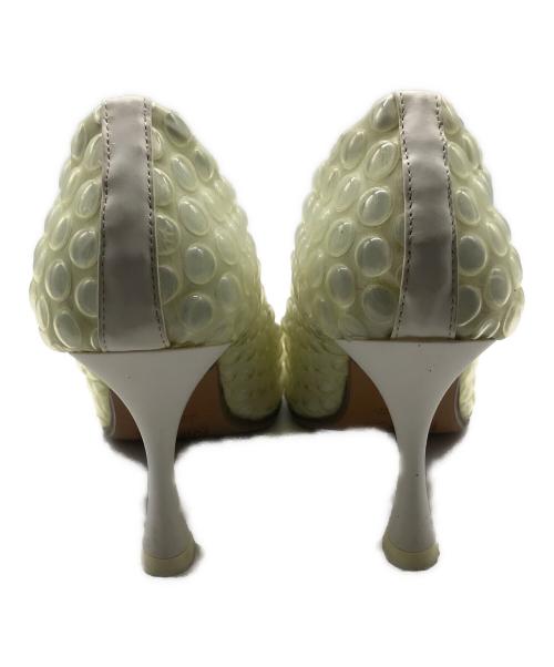 MM6 Maison Margiela（エムエムシックスメゾンマルジェラ）MM6 Maison Margiela (エムエムシックスメゾンマルジェラ) ポインテッドトゥパンプス ホワイト サイズ:37の古着・服飾アイテム