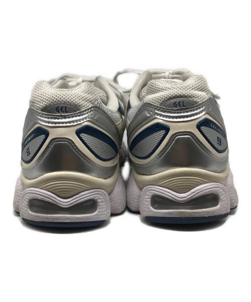 asics（アシックス）asics (アシックス) GEL-NIMBUS 9 シルバー サイズ:US 11 1/2の古着・服飾アイテム