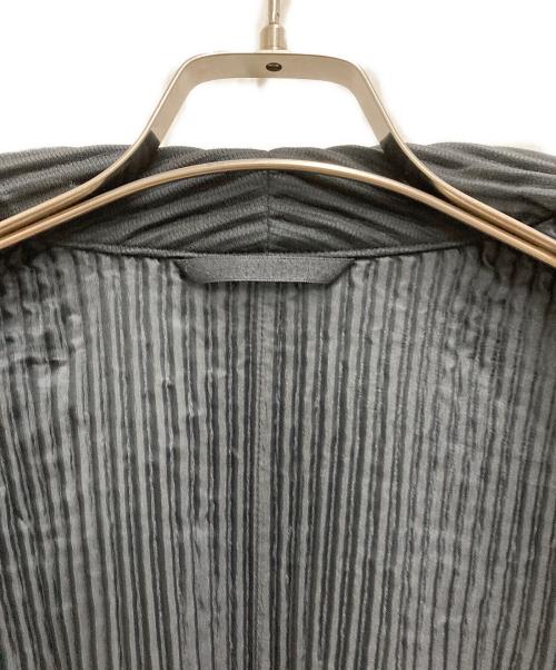 HOMME PLISSE ISSEY MIYAKE（オム プリッセ イッセイ ミヤケ）HOMME PLISSE ISSEY MIYAKE (オム プリッセ イッセイ ミヤケ) プリーツジャケット ブラック サイズ:3の古着・服飾アイテム