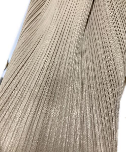 PLEATS PLEASE（プリーツプリーズ）PLEATS PLEASE (プリーツプリーズ) プリーツ コート ベージュ サイズ:3の古着・服飾アイテム