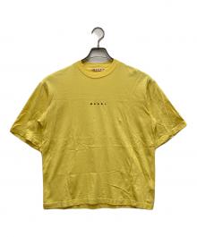 MARNI（マルニ）の古着「ロゴプリント クルーネックTシャツ」｜イエロー