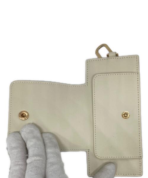 osoi（オソイ）osoi (オソイ) バングルリング ショルダーバッグ レザー ホワイトの古着・服飾アイテム