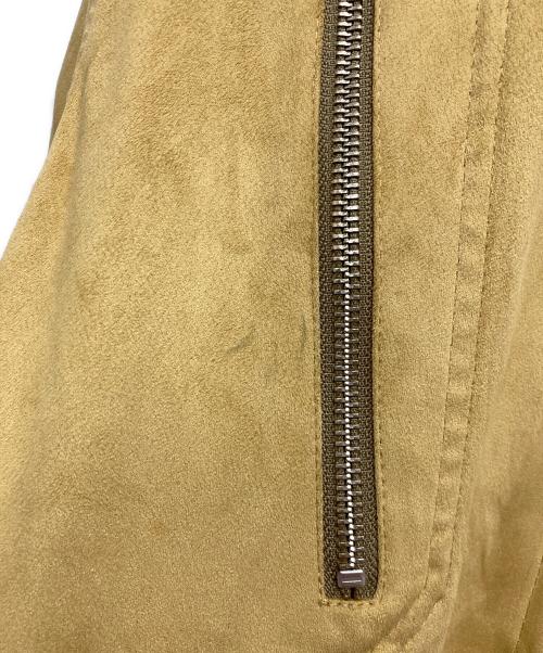 la peau de gem（ラポドゥジェム）la peau de gem (ラポドゥジェム) スウェードジャンプスーツ イエロー サイズ:FREEの古着・服飾アイテム