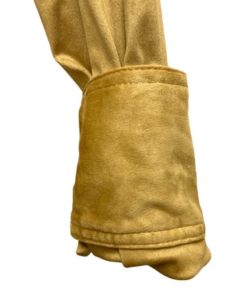 la peau de gem（ラポドゥジェム）la peau de gem (ラポドゥジェム) スウェードジャンプスーツ イエロー サイズ:FREEの古着・服飾アイテム