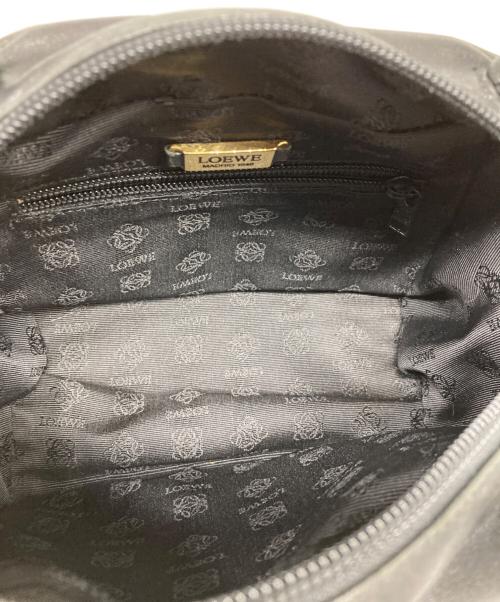 LOEWE（ロエベ）LOEWE (ロエベ) アナグラムレザーハンドバッグ ブラックの古着・服飾アイテム