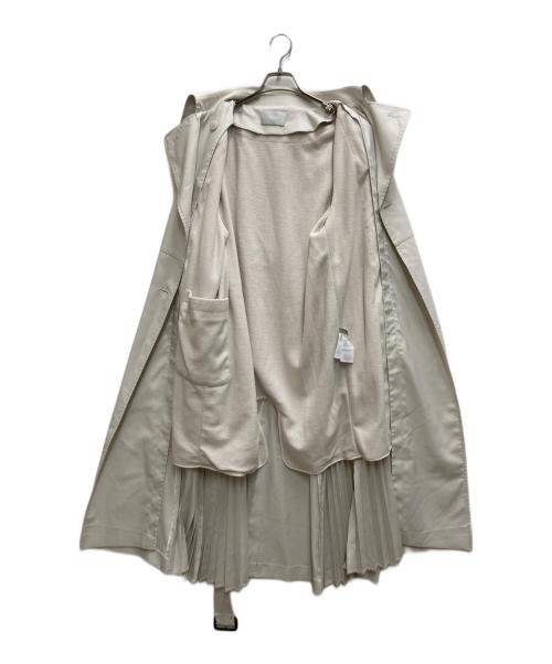 CELFORD（セルフォード）CELFORD (セルフォード) プリーツデザイントレンチコート ホワイト サイズ:38の古着・服飾アイテム