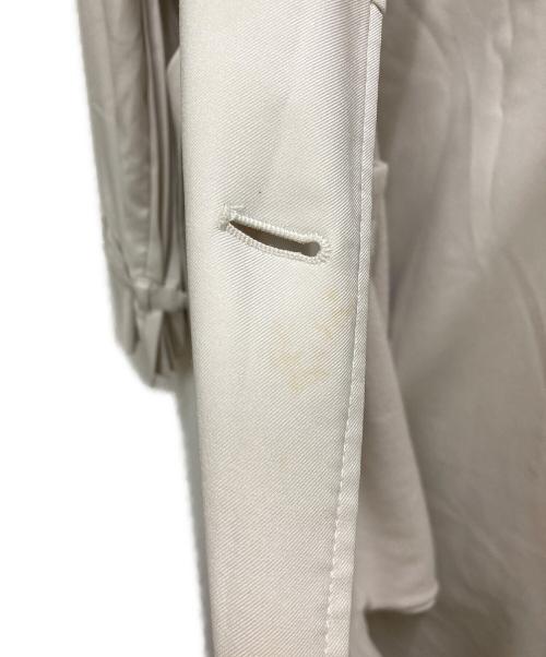 CELFORD（セルフォード）CELFORD (セルフォード) プリーツデザイントレンチコート ホワイト サイズ:38の古着・服飾アイテム