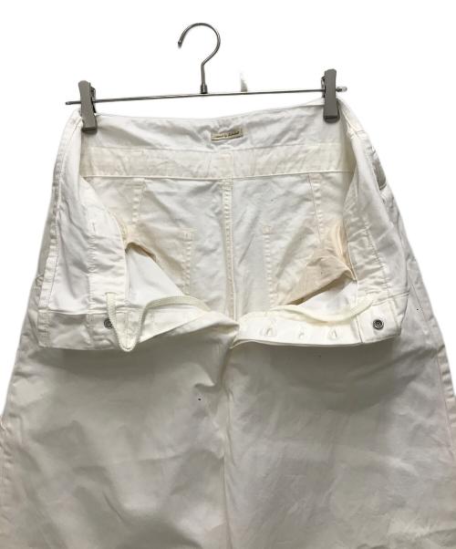 Attick by Johnbull（アティックバイジョンブル）ATTICK BY JOHNBULL (アティックバイジョンブル) EASY WARK PANTS ホワイト サイズ:FREEの古着・服飾アイテム