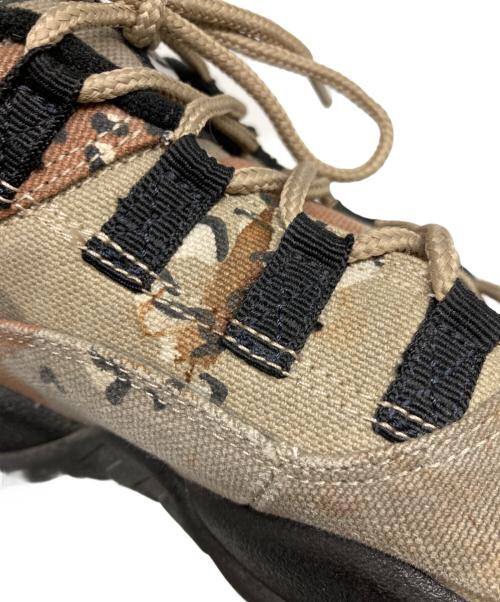 NIKE（ナイキ）NIKE (ナイキ) Darwin Low Desert camo カーキ サイズ:US 8の古着・服飾アイテム