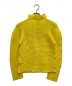 me ISSEY MIYAKEミーイッセイ ミヤケ）の古着「プリーツカットソー」｜イエロー