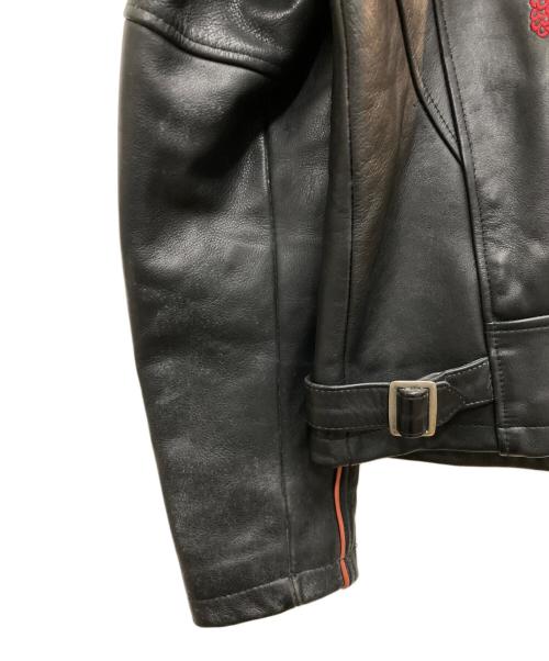 HARLEY-DAVIDSON（ハーレーダビッドソン）HARLEY-DAVIDSON (ハーレーダビッドソン) ジップアップレザージャケット 金赤糸刺繍 ブラック サイズ:Lの古着・服飾アイテム