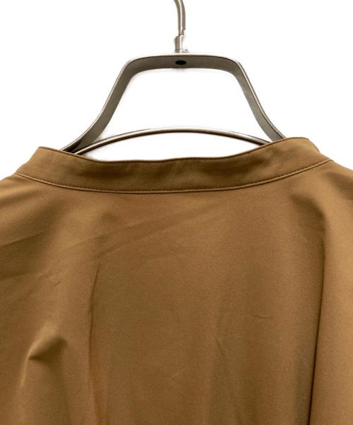 LE PHIL（ル フィル）LE PHIL (ル フィル) バックベルトノースリーブシャツ ブラウン サイズ:FREEの古着・服飾アイテム