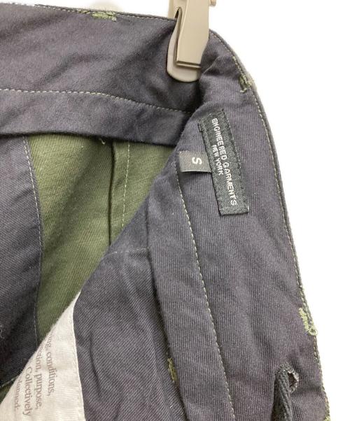 Engineered Garments（エンジニアドガーメンツ）Engineered Garments (エンジニアードガーメンツ) テーパードタックパンツ グリーン サイズ:Sの古着・服飾アイテム