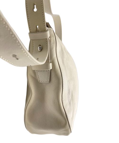 BURBERRY（バーバリー）BURBERRY (バーバリー) knight bag ホワイトの古着・服飾アイテム