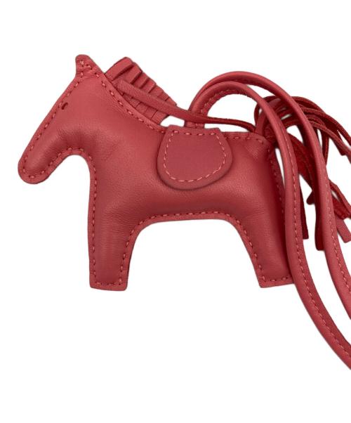 HERMES（エルメス）HERMES (エルメス) ロデオチャームPM ピンクの古着・服飾アイテム