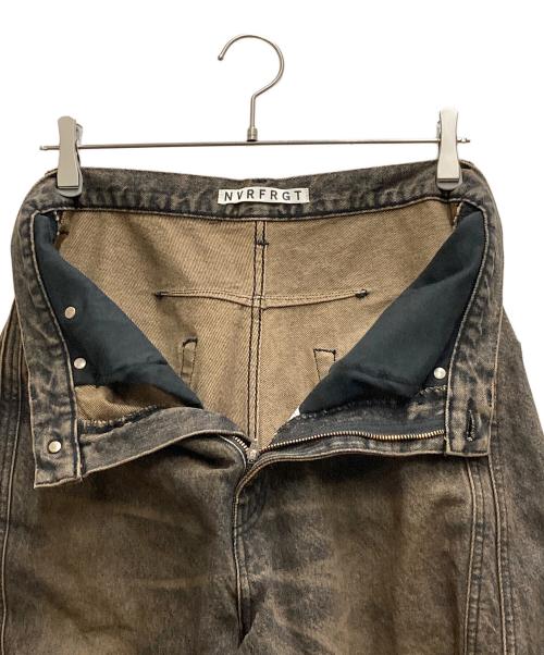 NVRFRGT（ネヴァーフォーゲット）NVRFRGT (ネヴァーフォーゲット) 3D TWISTED JORTS ブラウン サイズ:1の古着・服飾アイテム