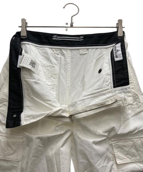 STONE ISLAND（ストーンアイランド）STONE ISLAND (ストーンアイランド) カーゴショーツ ホワイト サイズ:81cm (W32)の古着・服飾アイテム