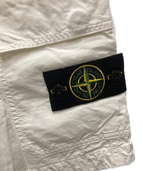 STONE ISLAND（ストーンアイランド）STONE ISLAND (ストーンアイランド) カーゴショーツ ホワイト サイズ:81cm (W32)の古着・服飾アイテム
