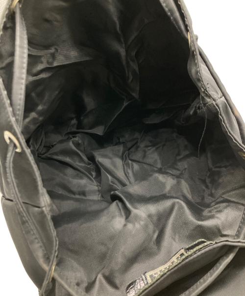 GIANNI VERSACE（ジャンニ・ヴェルサーチ）GIANNI VERSACE (ジャンニ・ヴェルサーチ) メデューサ刺繍ナイロンリュック ブラックの古着・服飾アイテム