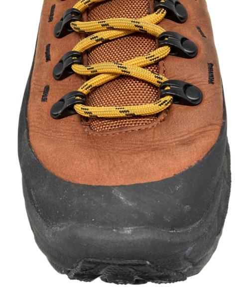 HOKAONEONE（ホカオネオネ）HOKAONEONE (ホカオネオネ) TOR SUMMIT HAZELNUT ブラウン×ブラック サイズ:US 8 1/2の古着・服飾アイテム