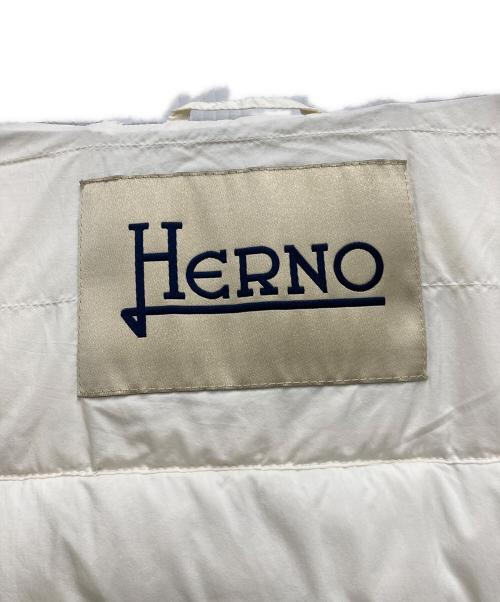 HERNO（ヘルノ）HERNO (ヘルノ) ハイブリッドライトダウンパーカー ホワイト サイズ:42の古着・服飾アイテム