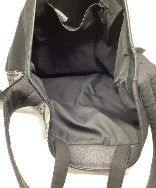 Y-3（ワイスリー）Y-3 (ワイスリー) AOP C BAG ブラックの古着・服飾アイテム