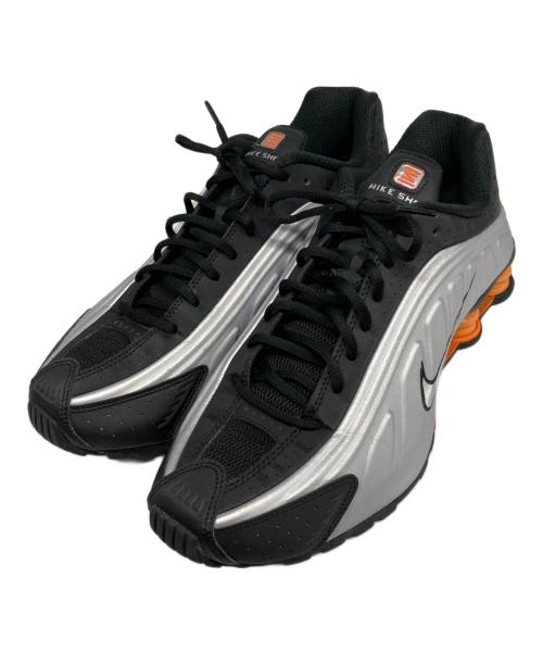 NIKE（ナイキ）NIKE (ナイキ) Shox R4 Black/Bright Mandarin グレー サイズ:US 11 1/2の古着・服飾アイテム