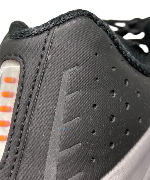 NIKE（ナイキ）NIKE (ナイキ) Shox R4 Black/Bright Mandarin グレー サイズ:US 11 1/2の古着・服飾アイテム