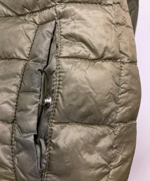 MONCLER（モンクレール）MONCLER (モンクレール) sacai (サカイ) SAKI フリルダウンジャケット オリーブ サイズ:00の古着・服飾アイテム