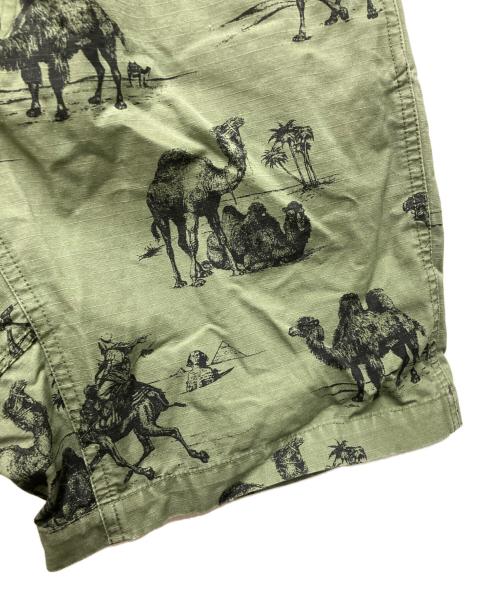 SUPREME（シュプリーム）Supreme (シュプリーム) CAMEL BELTED SHORTS オリーブ サイズ: 81cm (W32)の古着・服飾アイテム