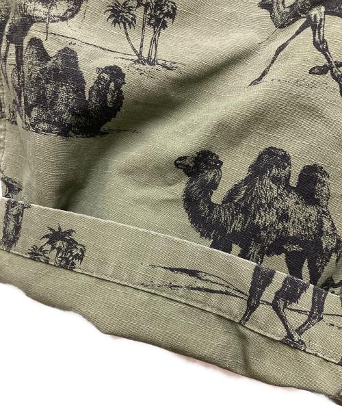 SUPREME（シュプリーム）Supreme (シュプリーム) CAMEL BELTED SHORTS オリーブ サイズ: 81cm (W32)の古着・服飾アイテム