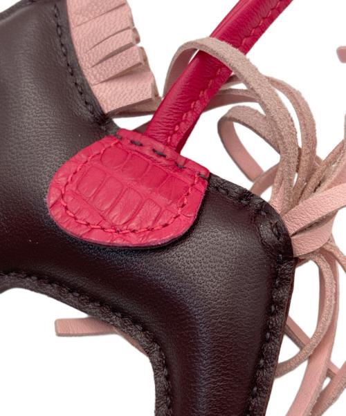 HERMES（エルメス）HERMES (エルメス) ロデオチャーム タッチPM ブラウン×ピンクの古着・服飾アイテム