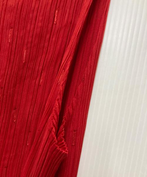 ISSEY MIYAKE（イッセイミヤケ）ISSEY MIYAKE (イッセイミヤケ) ラメ装飾プリーツノースリーブワンピース レッド サイズ:Mの古着・服飾アイテム
