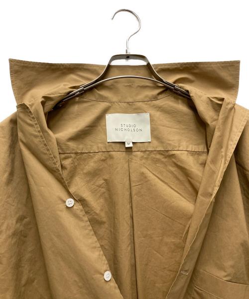 STUDIO NICHOLSON（スタジオ ニコルソン）STUDIO NICHOLSON (スタジオ ニコルソン) COCKLE SHIRT ベージュ サイズ:Mの古着・服飾アイテム